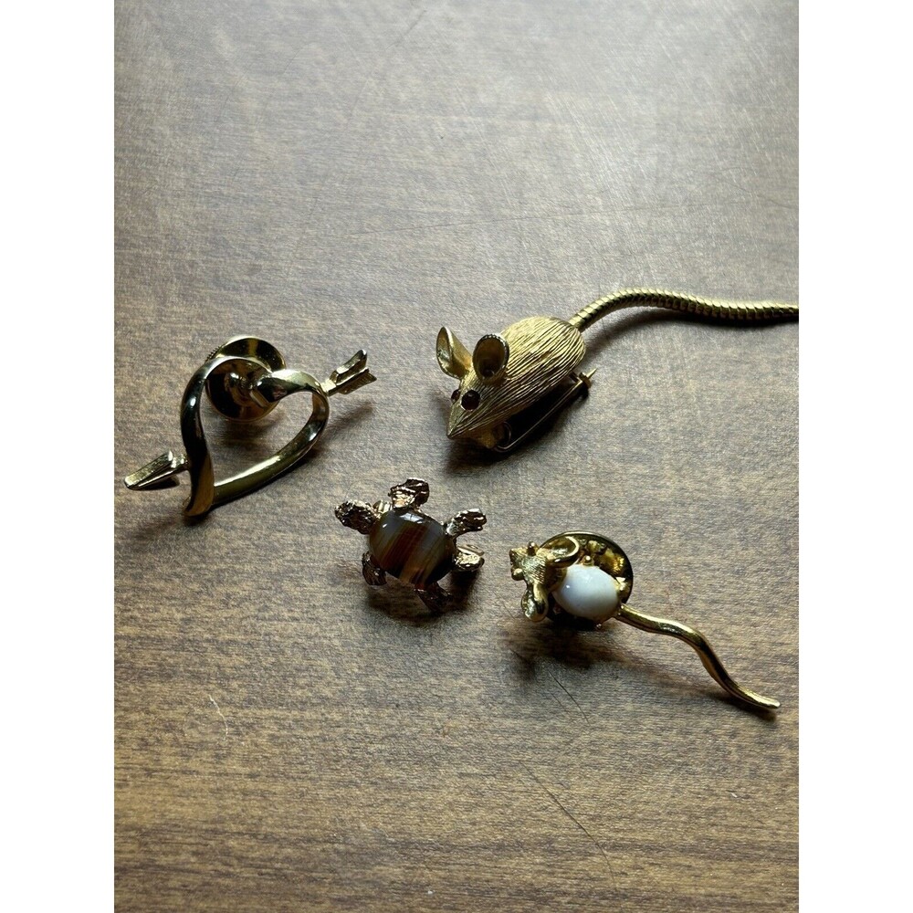 Vintage Lapel PINS Brooch Mouse Moving Tail Faux Pearl Heart Arrow Turtl…